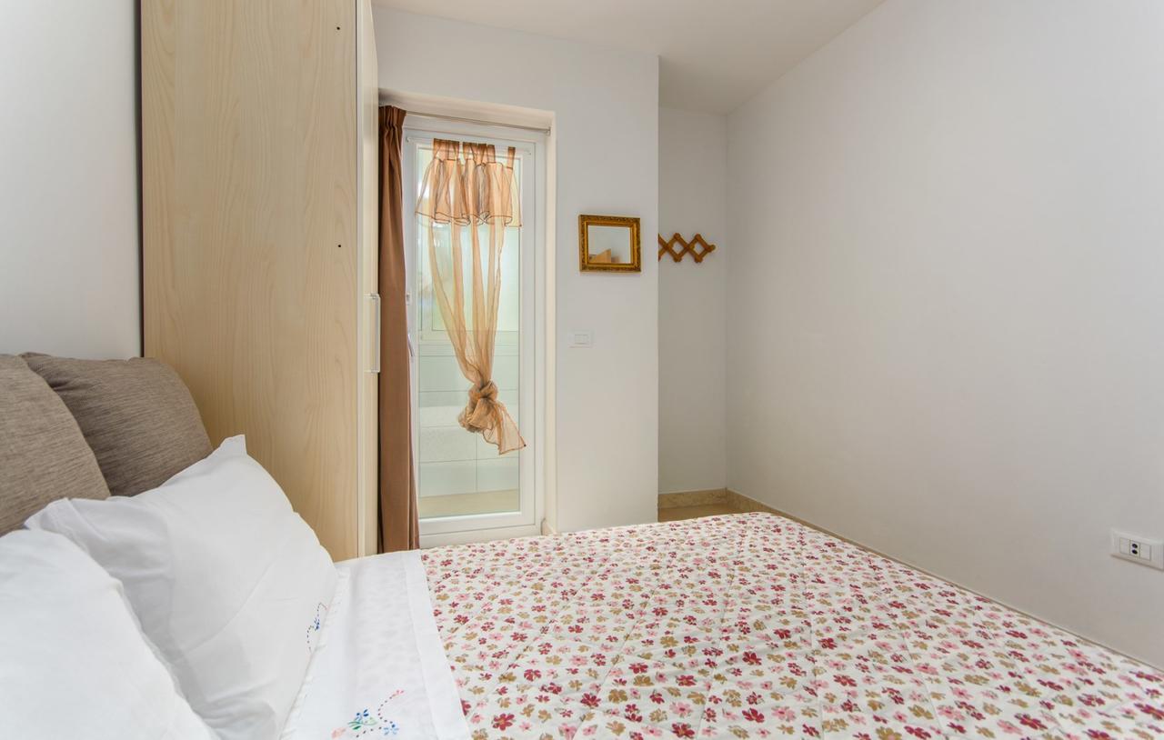 Apartment Riva Porec Exterior photo